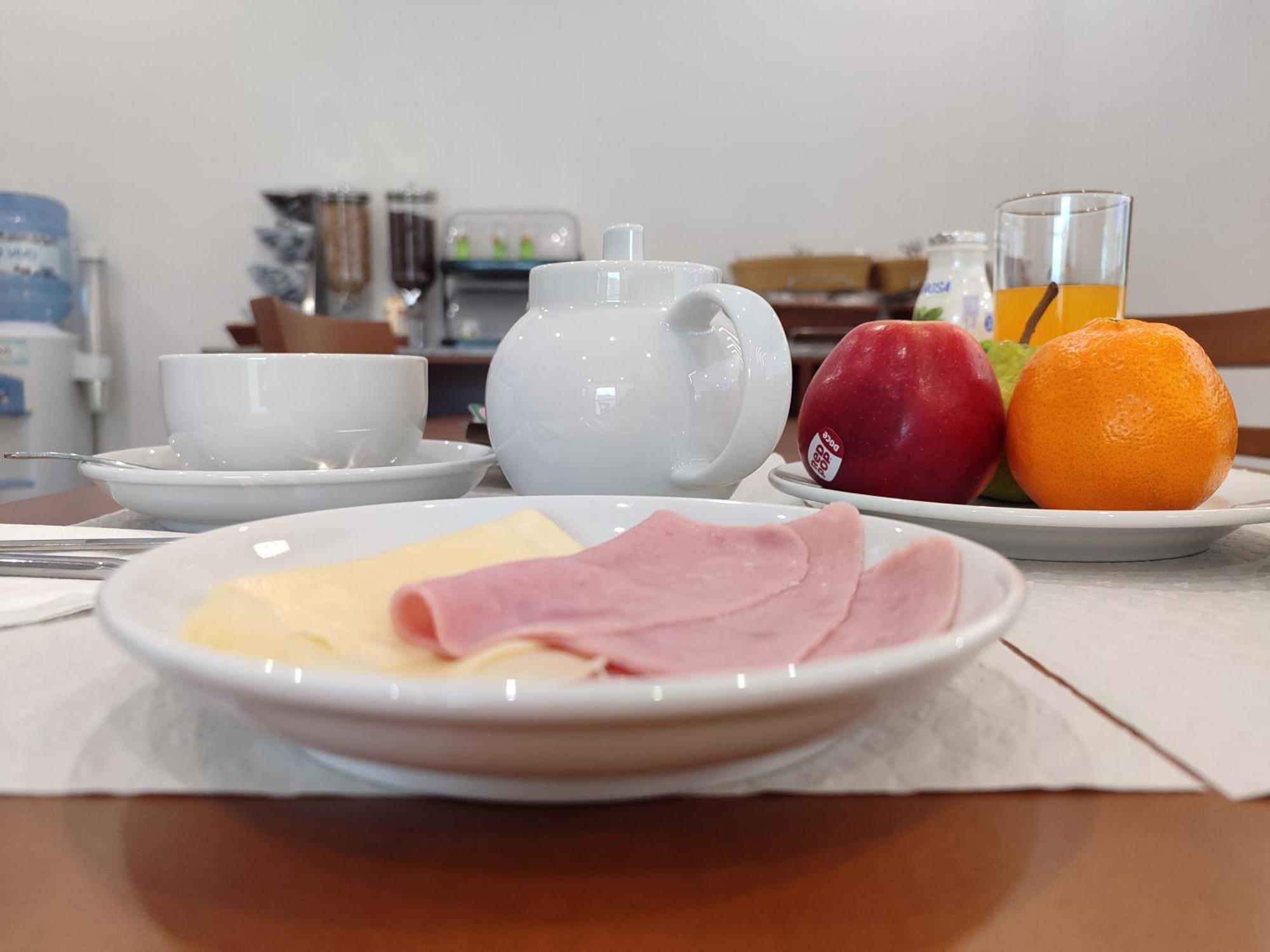多梦酒店 佩纳菲耶尔 外观 照片